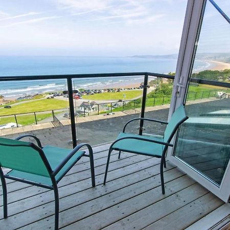 Clifton Court Apt 23 With Seaviews & Heated Pool Apartman Croyde Kültér fotó